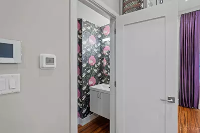 221 Kemp Alley, Cincinnati, OH 45202 - Photo 17