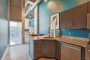 353 W 4th St, Cincinnati, OH 45202 - Photo 11