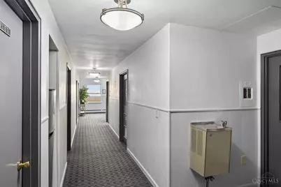2639 Erie Avenue #204, Cincinnati, OH 45208 - Photo 11