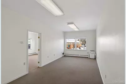 2639 Erie Avenue #204, Cincinnati, OH 45208 - Photo 7
