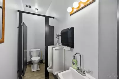 2639 Erie Avenue #204, Cincinnati, OH 45208 - Photo 13