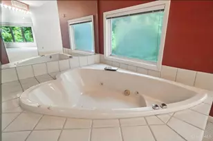 2088 Raeburn Dr, Cincinnati, OH 45223 - Photo 33