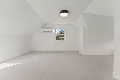 1942 Hewitt Avenue, Cincinnati, OH 45207 - Photo 29