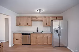 2085 N Teralta Cir, Cincinnati, OH 45211 - Photo 3