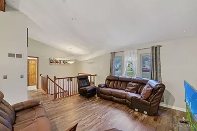 3899 Ridgedale Drive, Cincinnati, OH 45247 - Photo 7