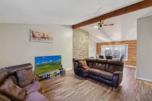 3899 Ridgedale Dr, Cincinnati, OH 45247 - Photo 3