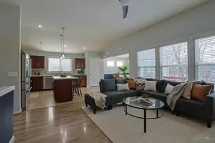 1919 Washburn St, Cincinnati, OH 45223 - Photo 5