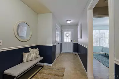 1919 Washburn Street, Cincinnati, OH 45223 - Photo 9