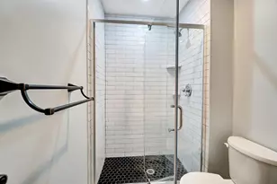 5701 Montgomery Rd, Cincinnati, OH 45212 - Photo 27