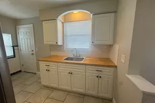 7849 Seward Ave, Cincinnati, OH 45231 - Photo 5