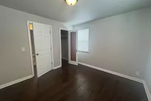 7849 Seward Ave, Cincinnati, OH 45231 - Photo 15