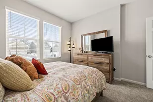 2160 Prestwick Bend, Miamisburg, OH 45342 - Photo 17