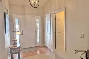 220 Gatehouse Ct, Monroe, OH 45050 - Photo 7