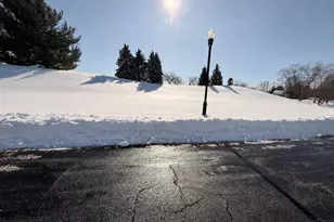 220 Gatehouse Ct, Monroe, OH 45050 - Photo 3