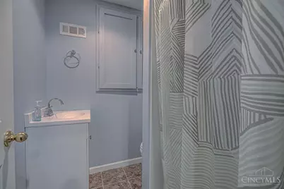 110 Kitty Hawk Drive, Springboro, OH 45066 - Photo 25