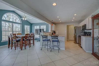 110 Kitty Hawk Drive, Springboro, OH 45066 - Photo 5