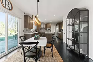 397 Huntington Dr, Loveland, OH 45140 - Photo 3