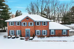 11865 Nathanshill Ln, Symmes Township, OH 45249 - Photo 1