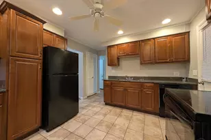 8829 Mockingbird Ln, Springfield Township, OH 45231 - Photo 11