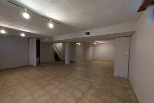 8829 Mockingbird Ln, Springfield Township, OH 45231 - Photo 21