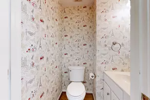 3918 Enterprise Cir, Colerain Township, OH 45252 - Photo 11