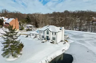 9986 Pond Woods Ln, Sharonville, OH 45241 - Photo 5