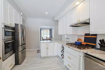 9986 Pond Woods Lane, Sharonville, OH 45241 - Photo 23