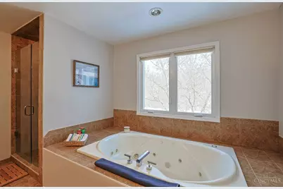 9986 Pond Woods Lane, Sharonville, OH 45241 - Photo 31