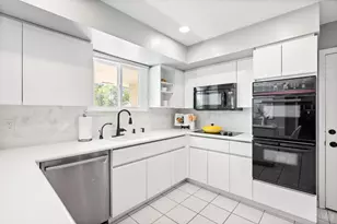 9528 Croton Dr, Montgomery, OH 45242 - Photo 9