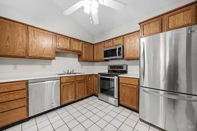 5149 Scarsdale Cove #61, Green Township, OH 45248 - Photo 9