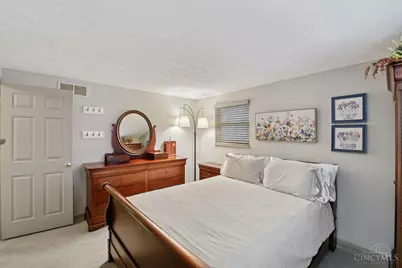 8819 Pembrooke Street, Deerfield Township, OH 45039 - Photo 21