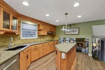 8819 Pembrooke Street, Deerfield Township, OH 45039 - Photo 11