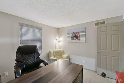 8819 Pembrooke Street, Deerfield Township, OH 45039 - Photo 31