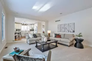 3045 Spencerhill Ln, Cincinnati, OH 45226 - Photo 11