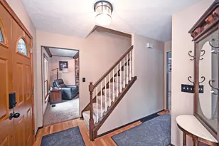 8736 Tiburon Dr, Cincinnati, OH 45249 - Photo 9