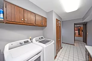 8736 Tiburon Dr, Cincinnati, OH 45249 - Photo 39