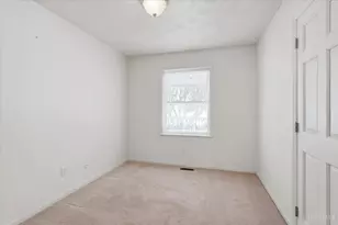 6825 Haggerty Rd, Liberty Twp, OH 45133 - Photo 9