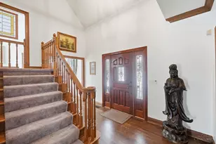 6040 Countrymeadow Ln, Green Township, OH 45233 - Photo 9