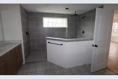 397 Glen Abbey Lane #0022, Hamilton Township, OH 45039 - Photo 33