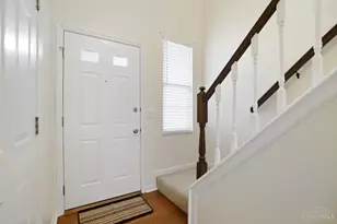 6872 Sandharbor Ct, Hamilton Township, OH 45039 - Photo 5