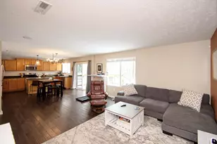 9 Woodside Park Dr, Pierce Township, OH 45102 - Photo 3