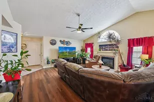 2979 Creekside Dr, Fairfield Township, OH 45011 - Photo 5