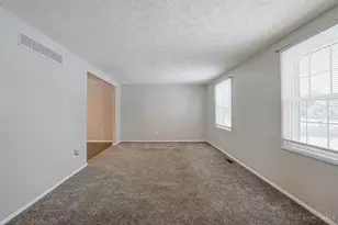 5563 Crestview Dr, Fairfield, OH 45014 - Photo 7