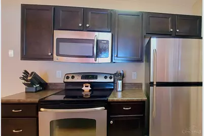 3383 Emerald Lakes Drive #3D, Green Township, OH 45211 - Photo 5