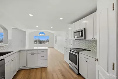 1102 Arbor Springs Drive, Hamilton, OH 45013 - Photo 11