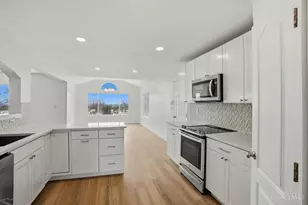 1102 Arbor Springs Dr, Hamilton, OH 45013 - Photo 11