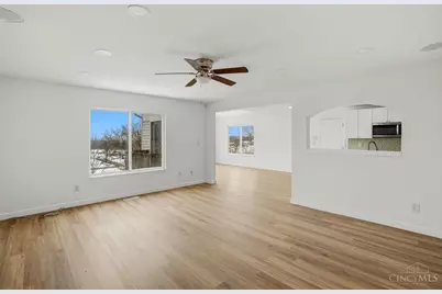 1102 Arbor Springs Drive, Hamilton, OH 45013 - Photo 7