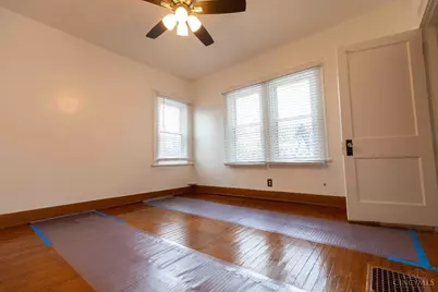 27 Parkwood Place, Cincinnati, OH 45217 - Photo 13