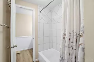 854 Woodlyn Dr S, Anderson Township, OH 45230 - Photo 21