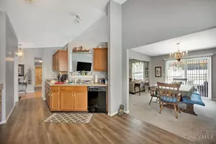 12139 Huntergreen Dr, Colerain Township, OH 45251 - Photo 9